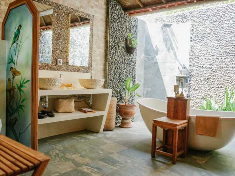 800 - Puri Dajuma - Puri-Dajuma-Bali-Cottages-Outside-Bathroom