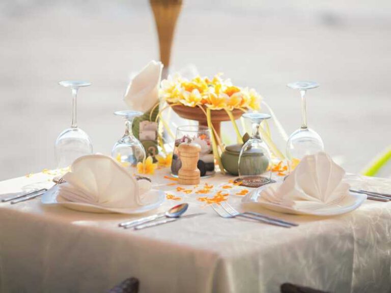 800 - Puri Dajuma - Puri-Dajuma-Bali-Wedding-table-on-the-beach-1600x1066