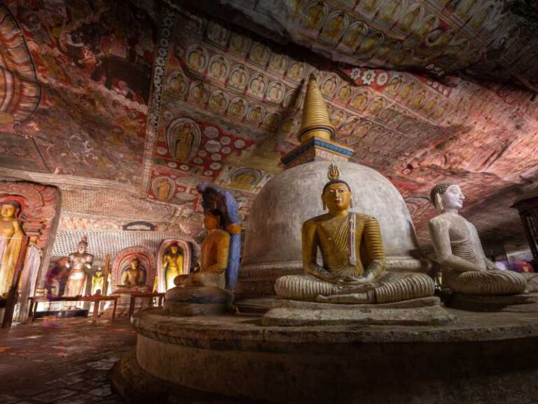 800 - Dambulla - dambulla-golden-temple-sri-lanka