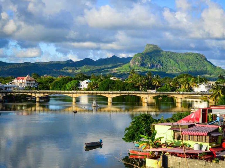 River,Scene,With,Mountains,In,Mahebourg,,Mauritius.,Mauritius,,An,Indian