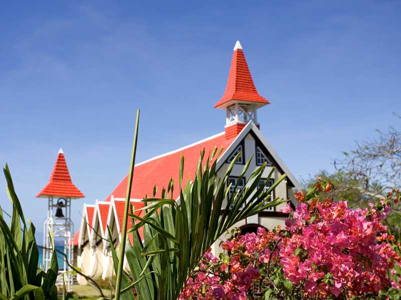 800 - Mauritus authentisch 11.Tag - Red_Roof_Chapel_1