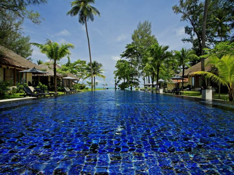 800 - Bangsak Village - Pool-1