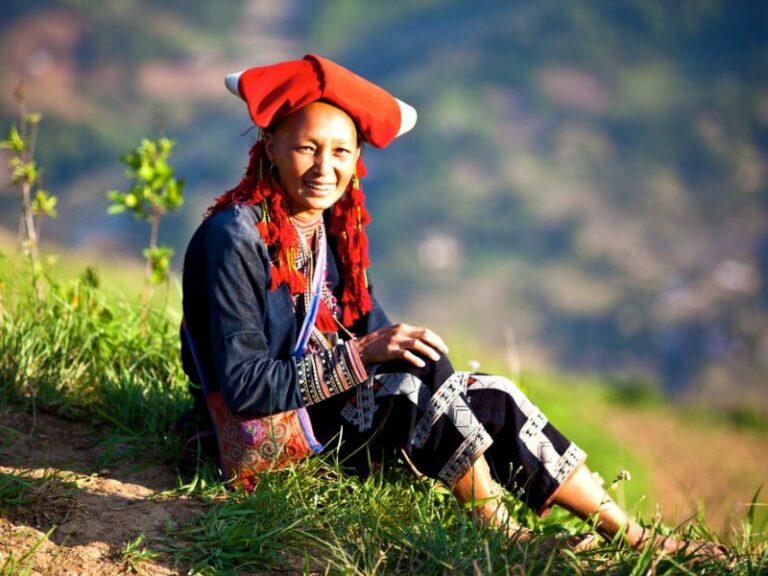800 - Enchanting Sapa - Easia_Travel_Lao_Cai_-_Y_Ty_-_Ethnic_people_-_Red_Dzao_-_Red_Dao_67198-1000px