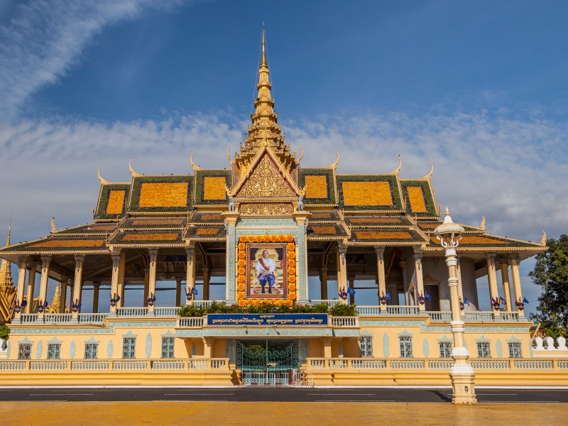 800 - 7D Cycling PNH-REP - EasiaEasia_Travel_Phnom_Penh_-_Royal_Palace_complex_PHNOM_PENH_-_Royal_palace