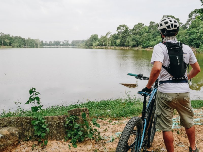 800 - 7D Cycling PNH-REP - EasiaSiem Reap - Angkor Complex Petit Tour -