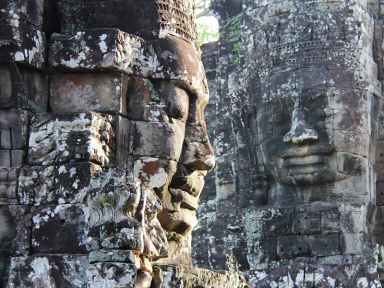800 - 7D Cycling PNH-REP - Easia_Angkor_Thom_-_Bayon_bayon-temple