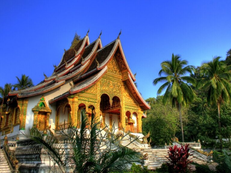 800 - Laos für EntdeckerEasia_Travel_Luang_Prabang_-_Royal_Palace_Museum_67475-1000px