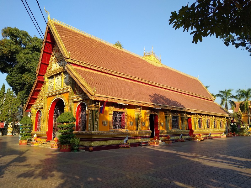 800 - Laos für EntdeckerWat_Si_Muang_2020_-_2