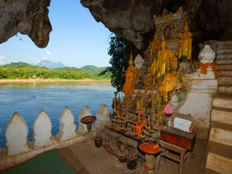 800 - Pak Ou Caves Ausflug54736421