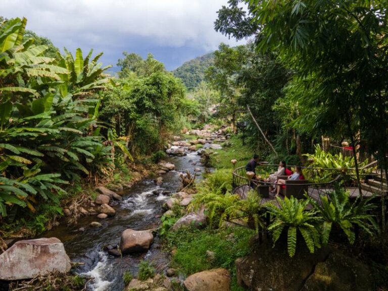 800 - RI-L-3-001Namkat_Yorla_Pa_Resort_Oudomxay_-_Namkat_Yorla_Pa_Resort_134528-1000px