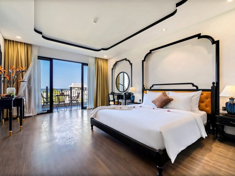 800 - Bliss Hoi AnOcean Deluxe outside view