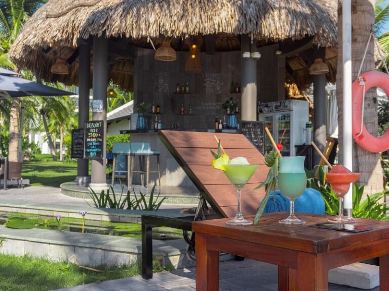 800 - Bliss Hoi AnPool Bar 1.1