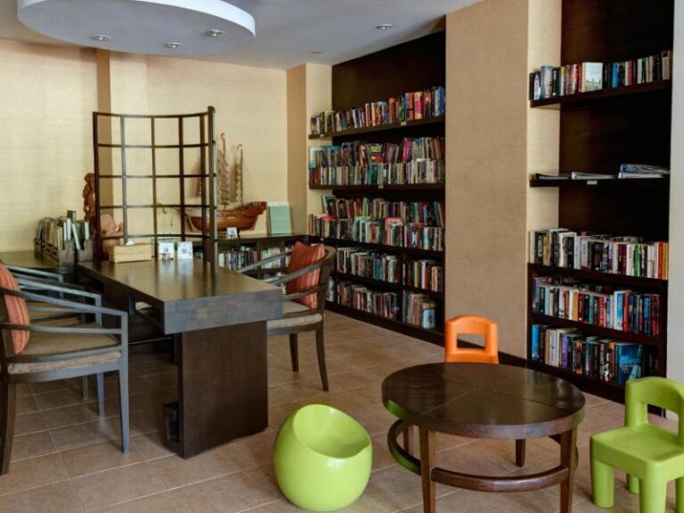 800 - Rawi Warin474870570