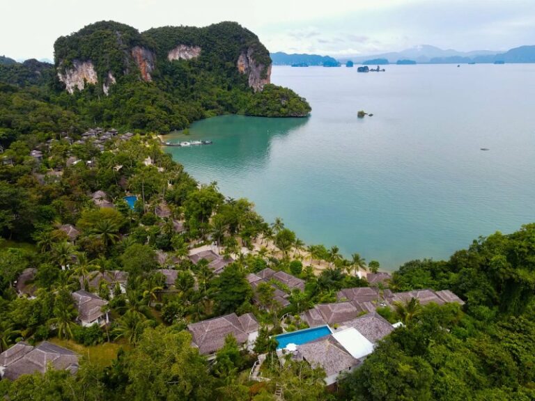 800 - Theehouse Villa Koh Yao00-Hilltop-Drone
