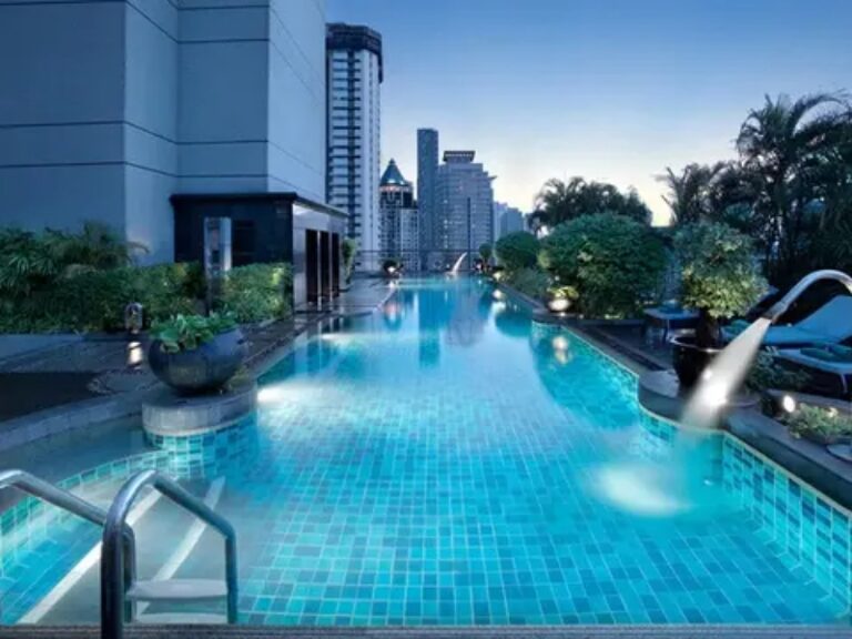 800 - Banyan Tree Bangkokfacilities_outdoor-swimming-pool
