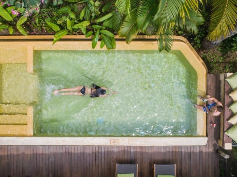 800 - High Season Pool Villa KOOD483907308