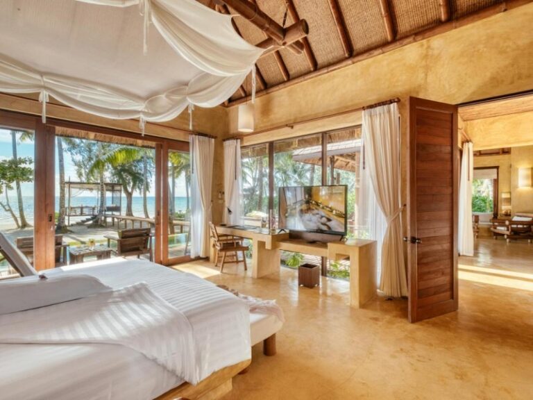 800 - High Season Pool Villa KOOD483909096