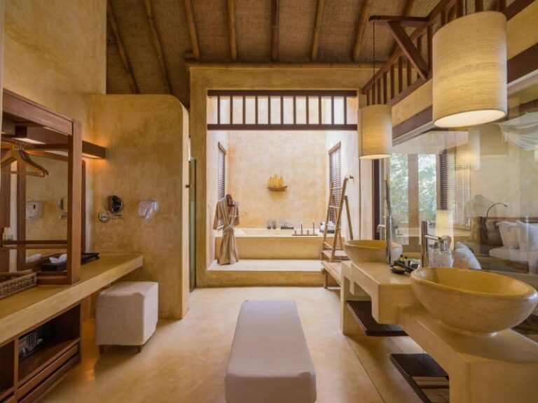 800 - High Season Pool Villa KOOD483909917