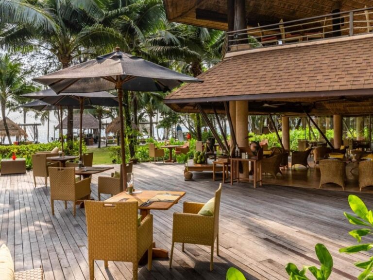 800 - High Season Pool Villa KOOD483917055