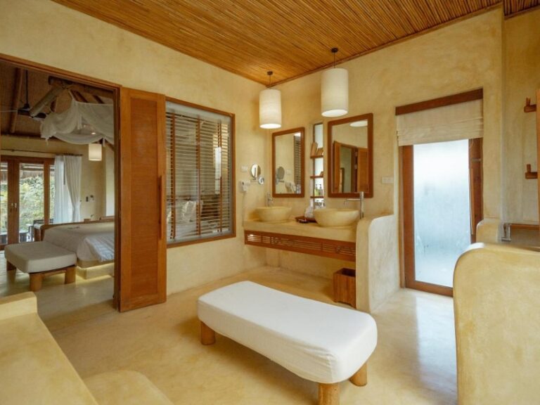 800 - High Season Pool Villa KOOD483920068