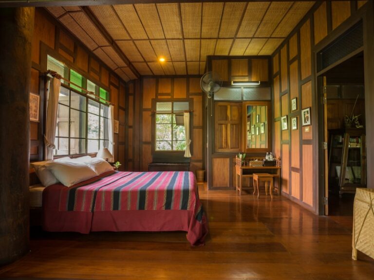 800 - Khum Lannakhum-lanna-guestroom-double-room_orig (1)