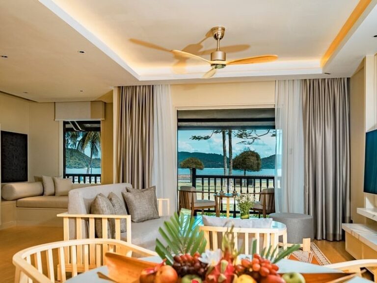 800 - Pelangiliving-room-2