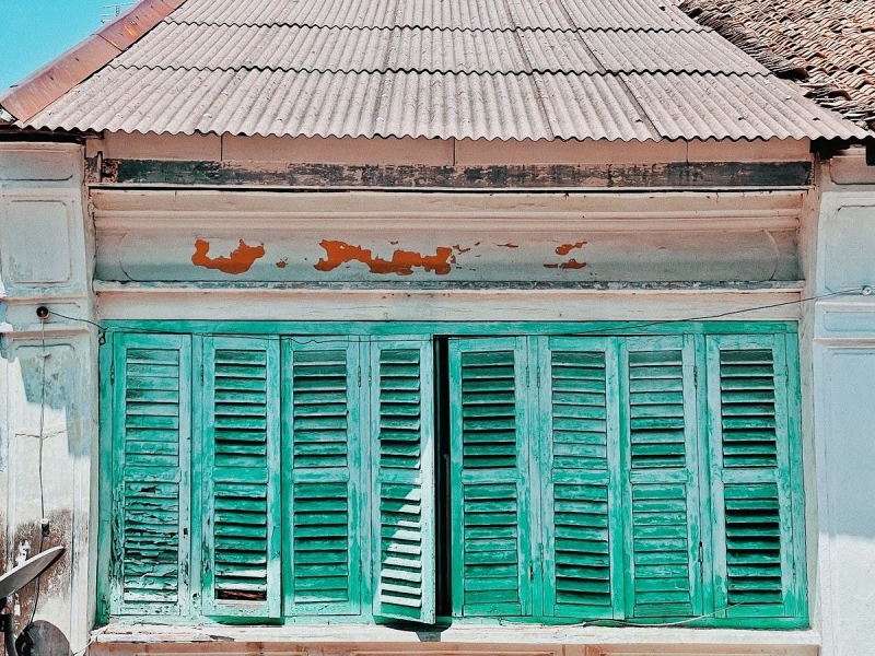 George Town, Penang is a cultural mashup like no other, with its striking Peranakan architecture, diverse cuisine and famous Penang Street Art representing a unique mix of Malay, Indian and Chinese heritage. The island of Penang, off the west coast of Malaysia, was also a British colony and signs of its colonial past are evident.