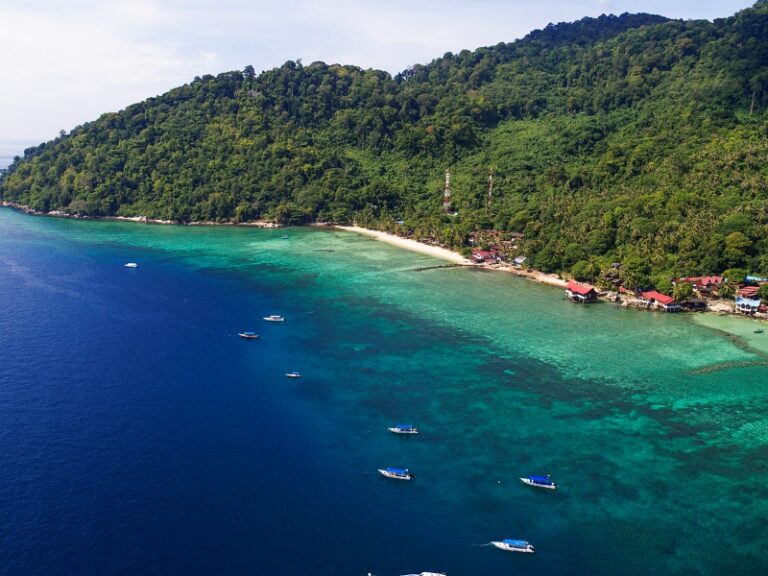 PANTAI SALANG,PULAU TIOMAN,PAHANG