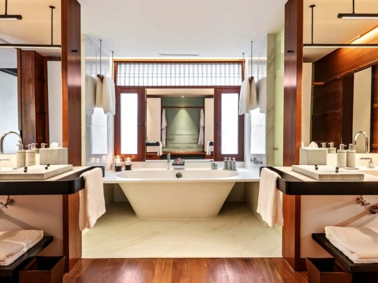 800 - The Dataithe-datai-langkawi-canopy-deluxe-bathroom