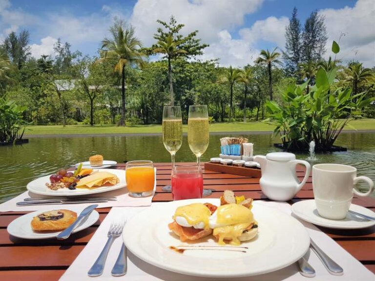 800 - The Sarojin - DI#2 ficus_a la carte breakfast2
