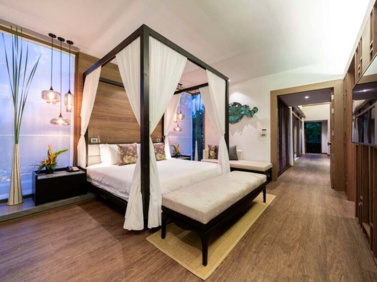 800 - The Sarojin - JPS#5 jacuzzi pool suite bedroom1