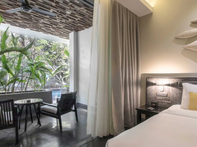 800 - Anjali - Anjali-by-Syphon-deluxe-room-with-pool-access-Interior