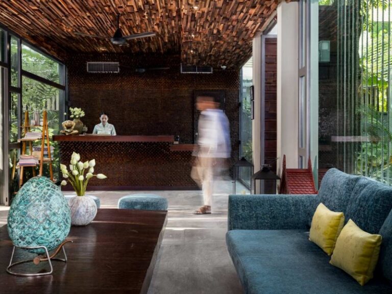 800 - Anjali - anjali-by-syphon-luxury-hotel-reception-area