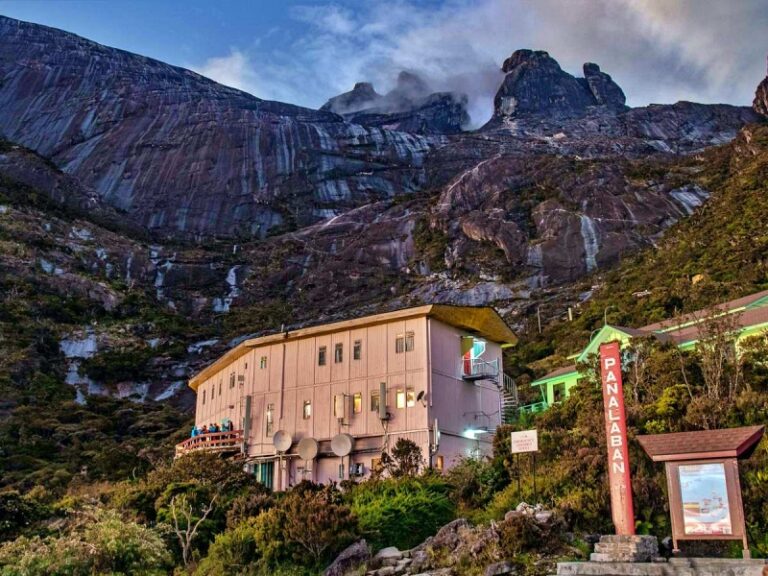 800 - Laban Rata ResthouseSSL-Panalaban-Laban-Rata-Resthouse-Exterior