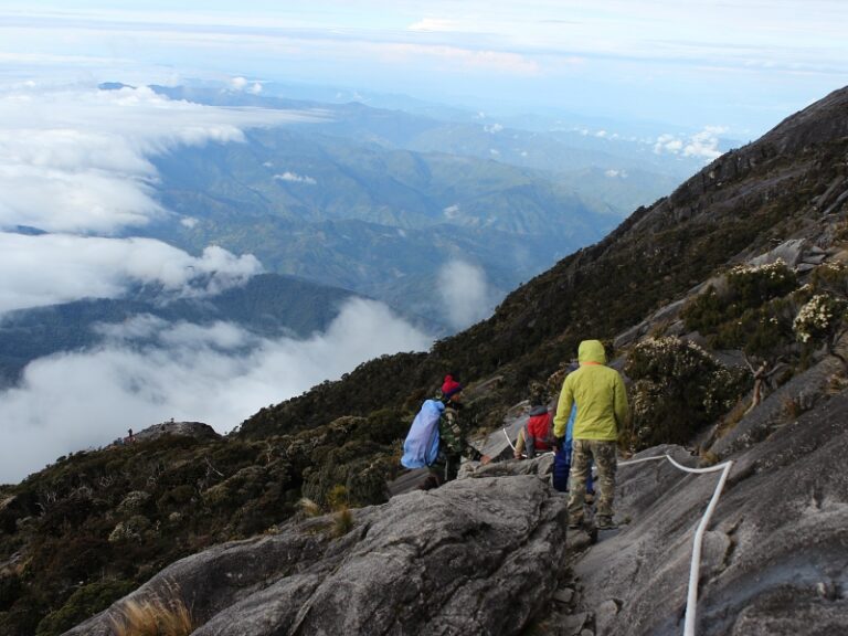 800 - Mount KinabaluMt. Kinabalu Climb 2
