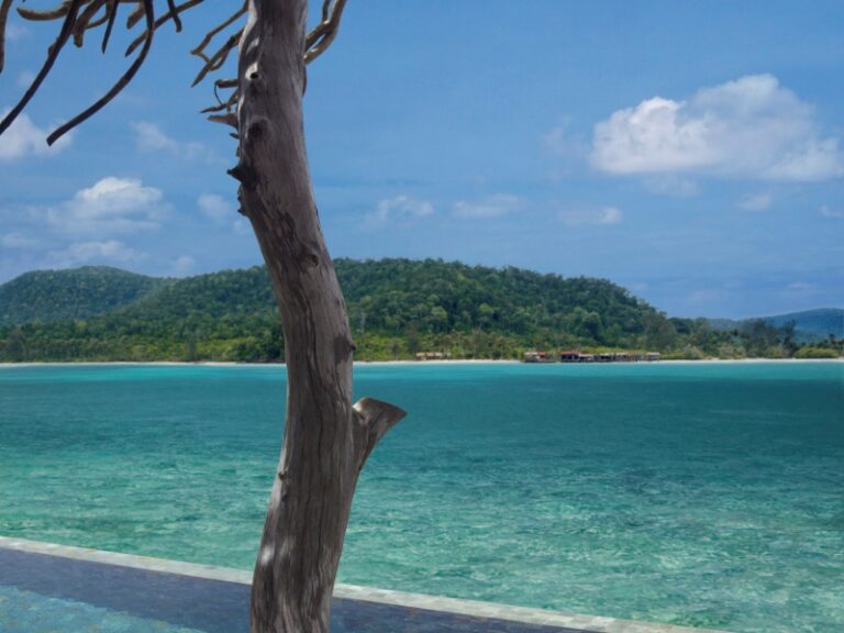 800x600 - Song Saa - One Bedroom Overwater VillaSSPI-Accommodation-One Bedroom Overwater Villa 2