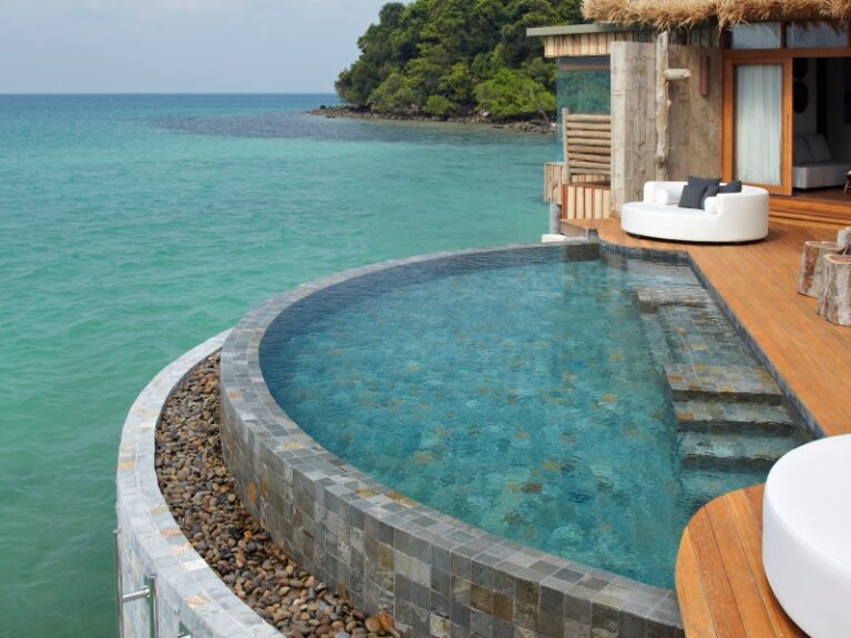 800x600 - Song Saa - Two Bedroom Overwater VillaSSPI-Accommodation-Two Bedroom Overwater Villa deck 1