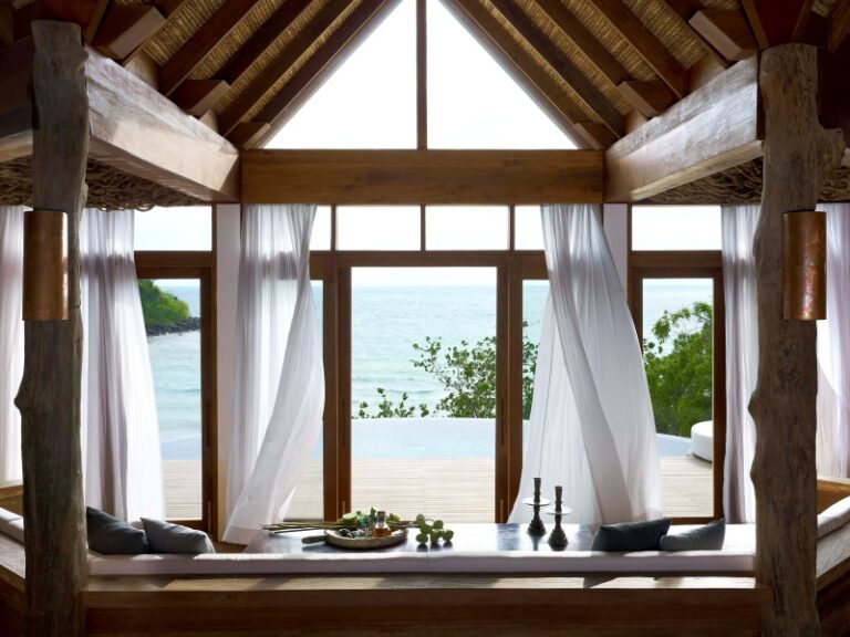 800x600 - Song Saa - Two Bedroom Overwater VillaSSPI-Accommodation-Two Bedroom Villa-Livingroom 3