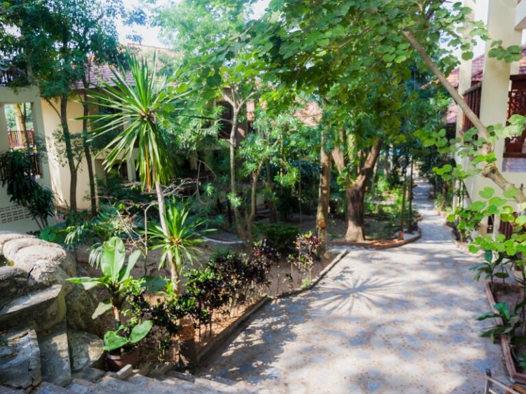 800x600 - Havana Resort PicturesGarden