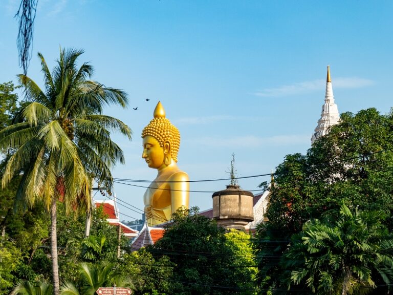 Wat Paknam
