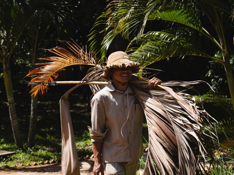 800x600 - Farmhouse Signature - Staff Farm 6