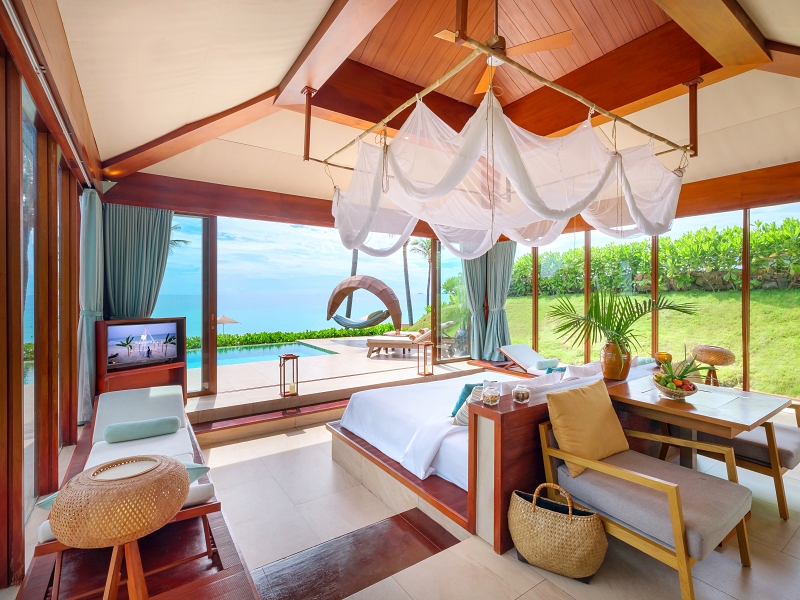 800x600 - Fusion Cam Ranh Accomodation - Beach Front Pool Villa 3