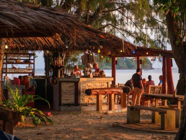 800x600 - Joy BUngalow - 522959821