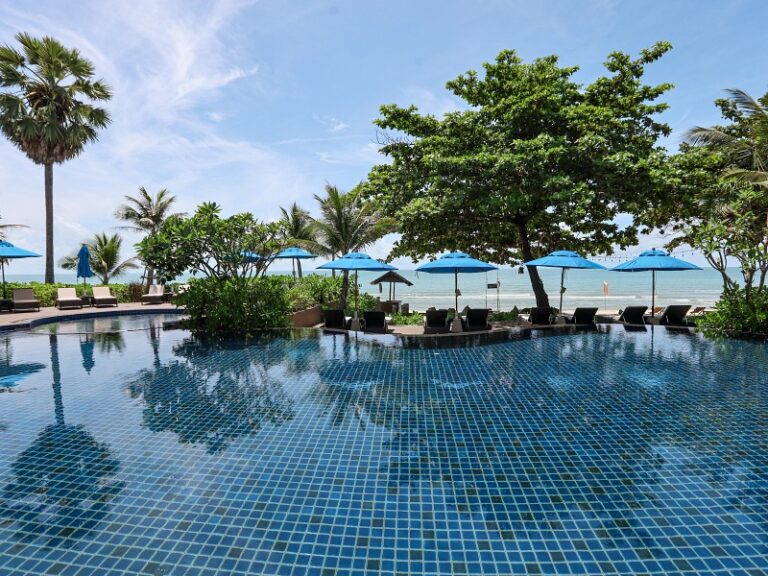 800x600 - Khanom Beach Resort Overview - KN-108