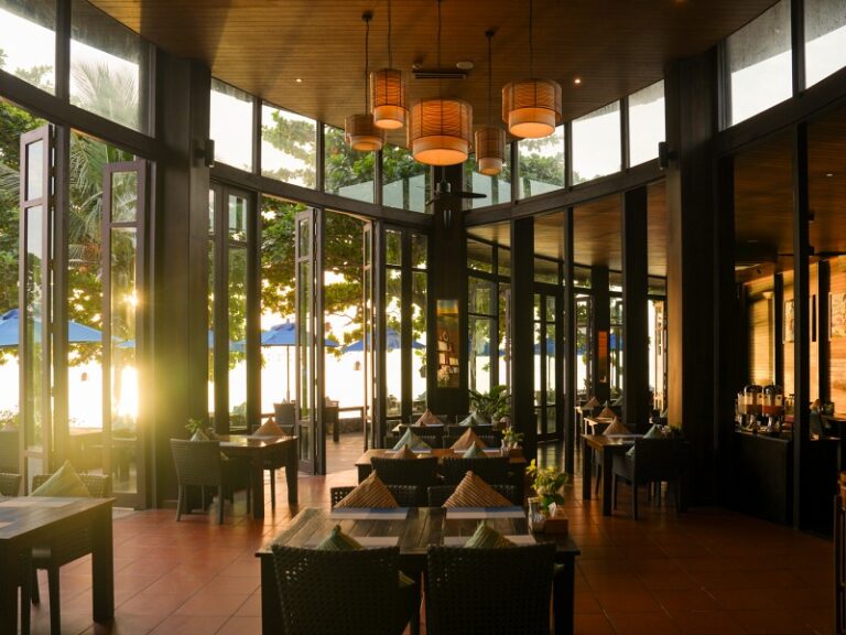 800x600 - Khanom Beach Resort Restaurant - DSC07318