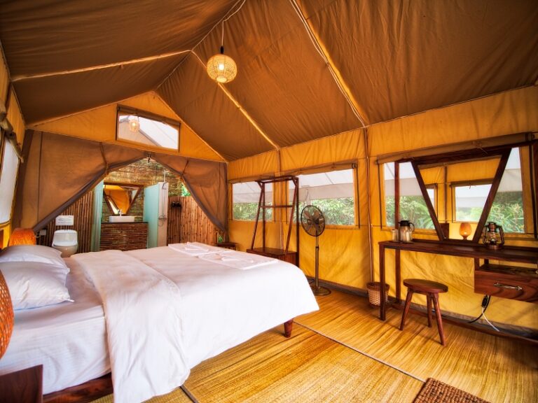 800x600 - Cardamom Tented Camp - Tent inside