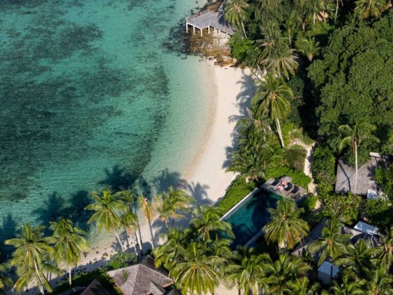 800 - Batu Batu - batu-batu-faqs-beach-banner-02