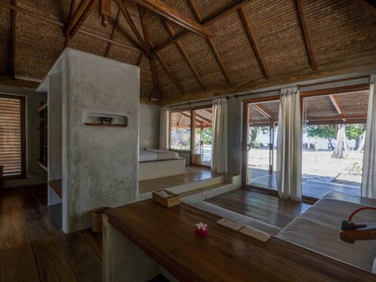 800 - Coral Eye - Beach+Villa+1