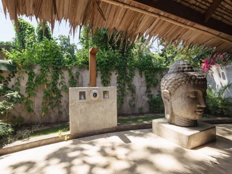 800 - Coral Eye - Coral+Eye+Villa+Outdoor+Shower