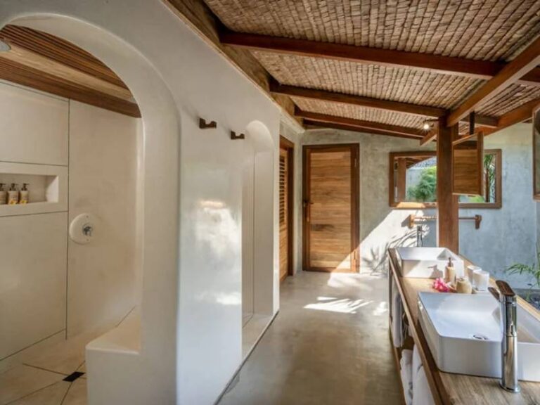800 - Coral Eye - Coral+Eye_Pool+Villa_Double+Shower